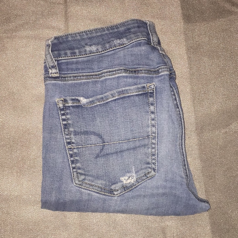Ripped skinny jeans
